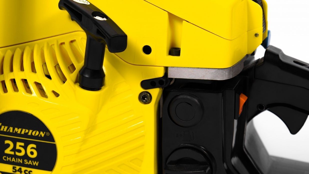 Бензиновая цепная пила CHAMPION A256-15 + АКЦИЯ - подарок