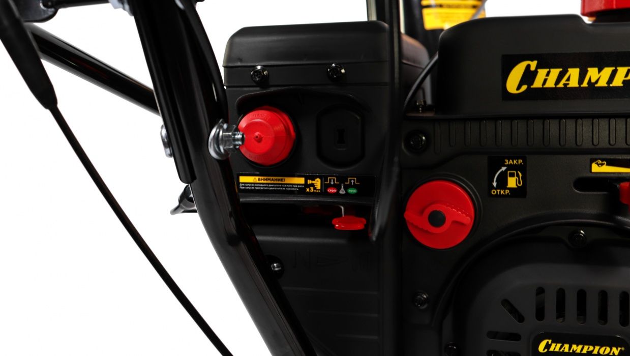 Снегоуборщик бензиновый CHAMPION STT761E