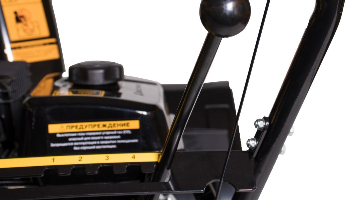 Снегоуборщик бензиновый CHAMPION ST656