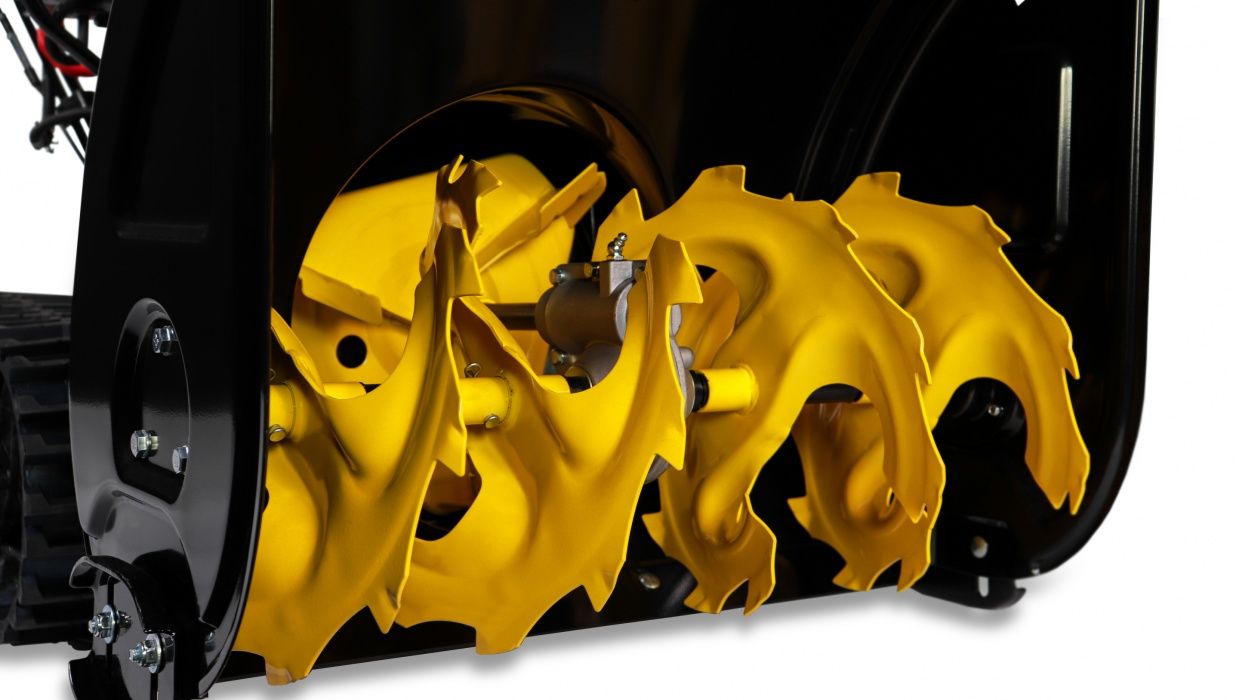 Снегоуборщик бензиновый CHAMPION STT761E