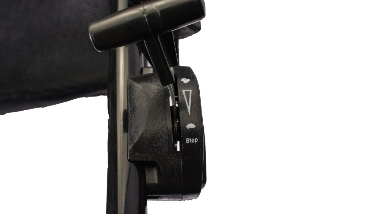 Бензиновая газонокосилка самоходная CHAMPION LM5645