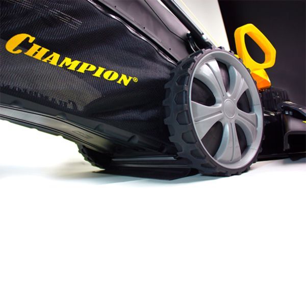 Бензиновая газонокосилка самоходная CHAMPION LM5345