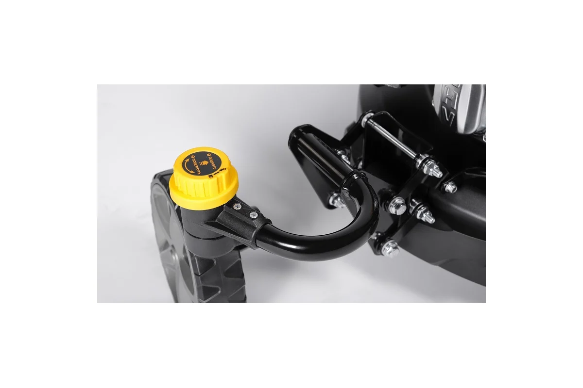 Газонокосилка бензиновая самоходная CHAMPION LMZ5130/1